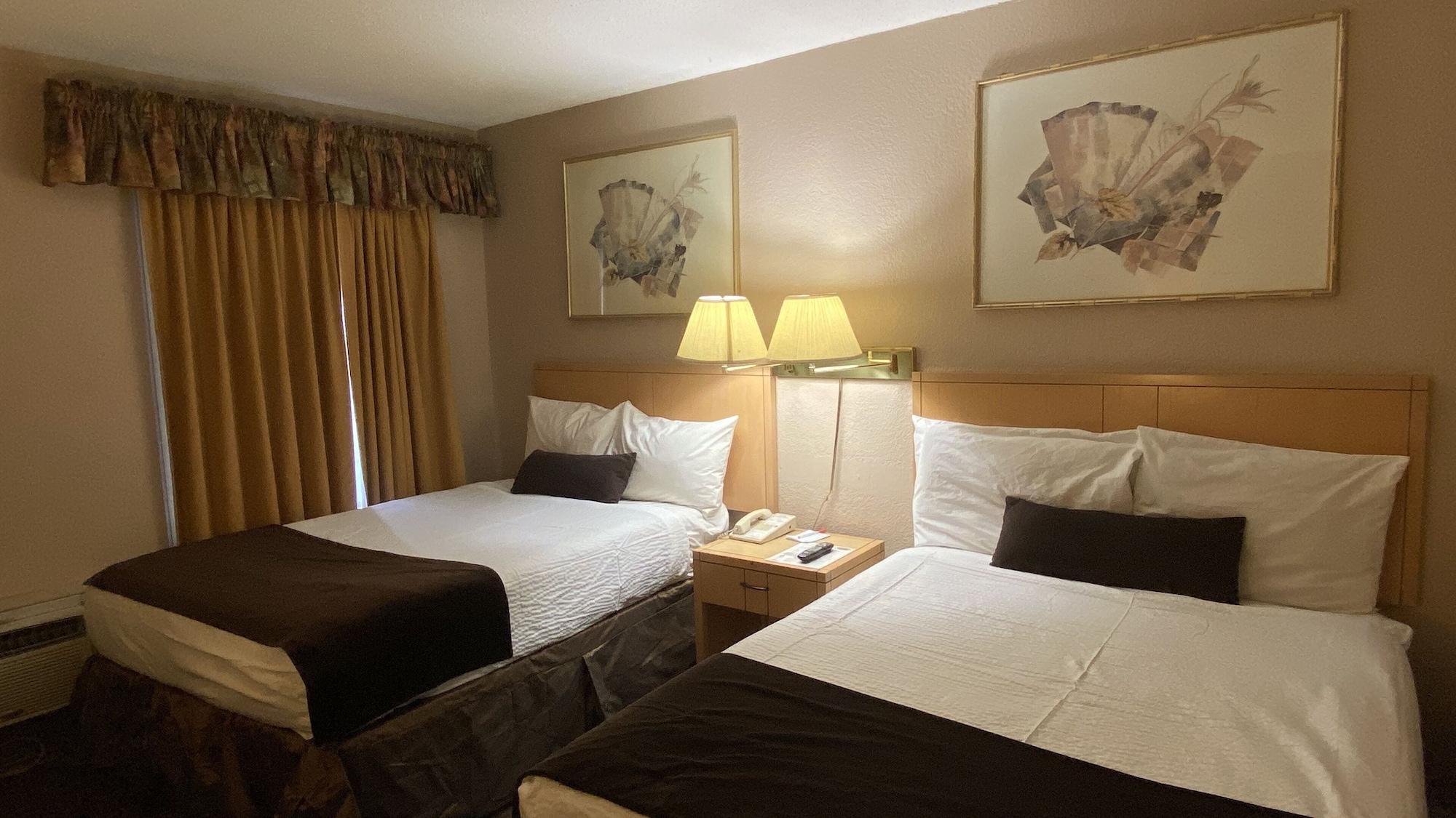 Howard Johnson By Wyndham Downtown Κάμλουπς Εξωτερικό φωτογραφία